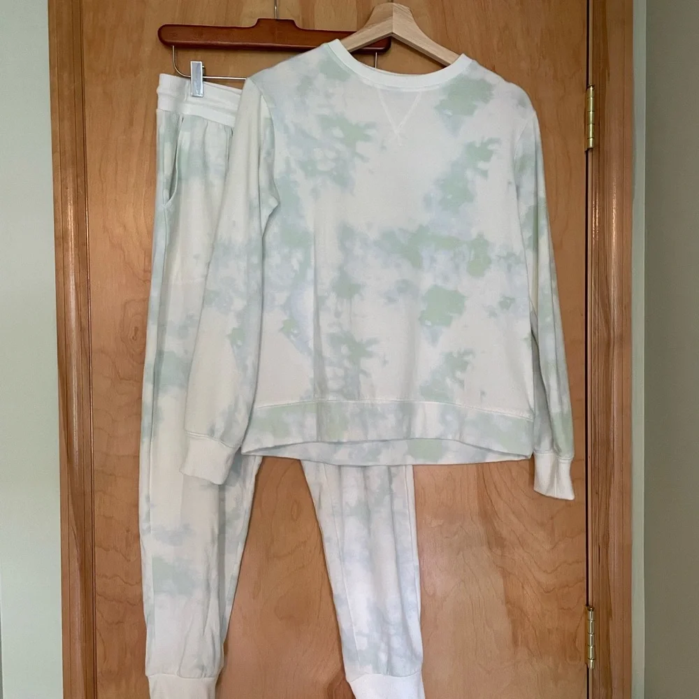 Stars Above tie dye sweatpants - Picture 7 of 8